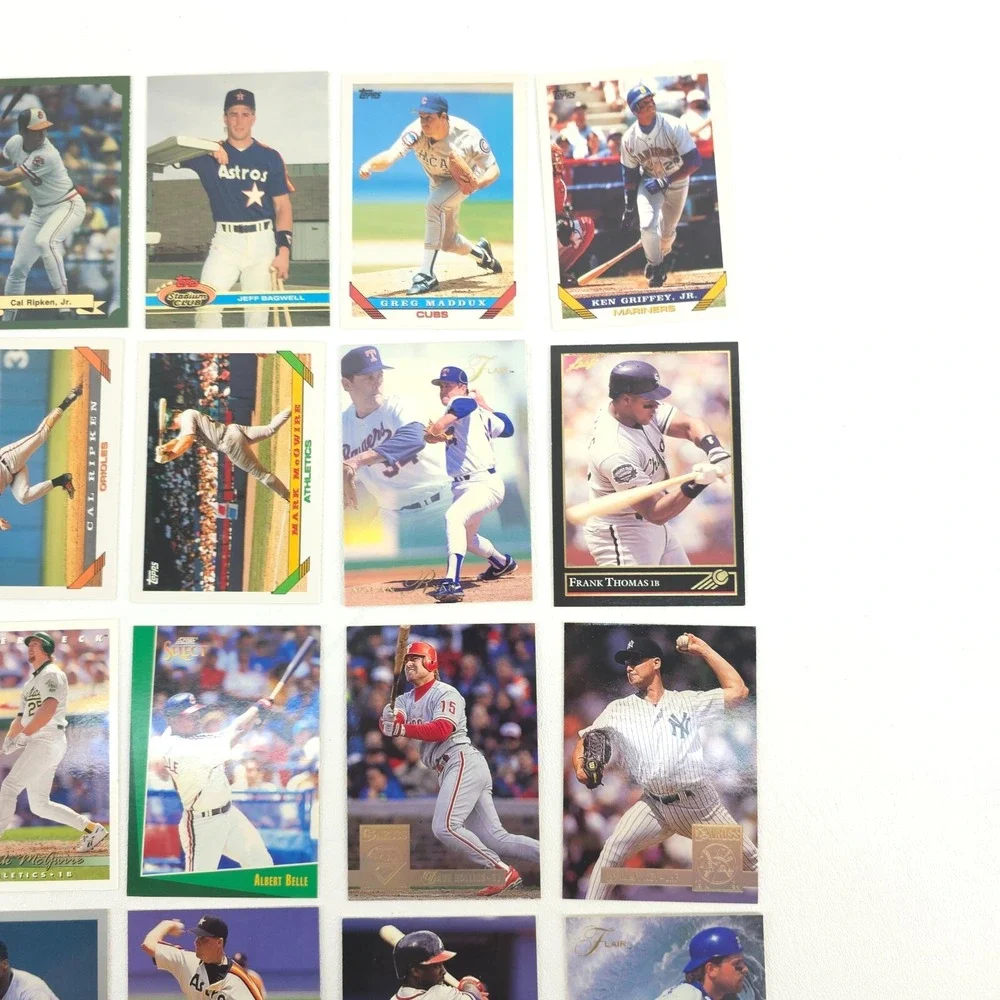 25 Card Baseball Star Lot Several Year Span All Pictured Yount Ripken Bagwell